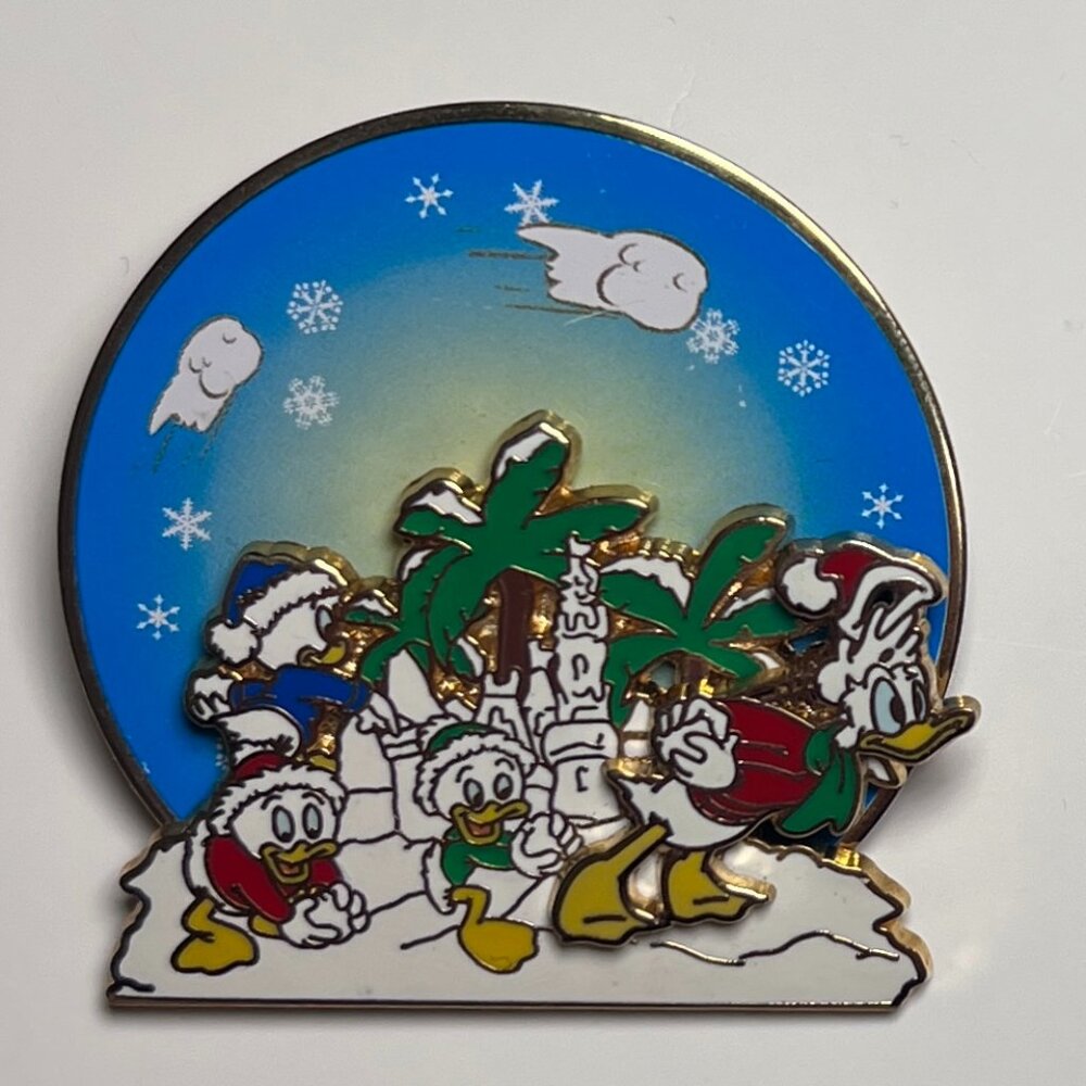 donald duck & nephews winter spinner disney pin • wdw 2005